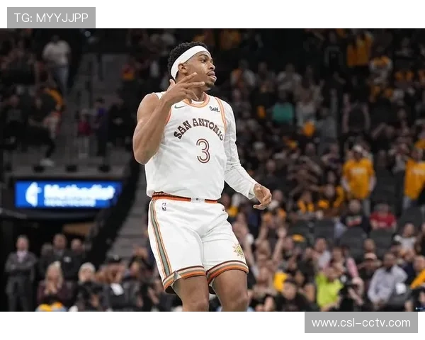 杰林-威廉姆斯三分11中7射落29分12板,顶替切特表现惊艳 杰林-威廉姆斯三分11中7射落29分12板,顶替切特表现惊艳